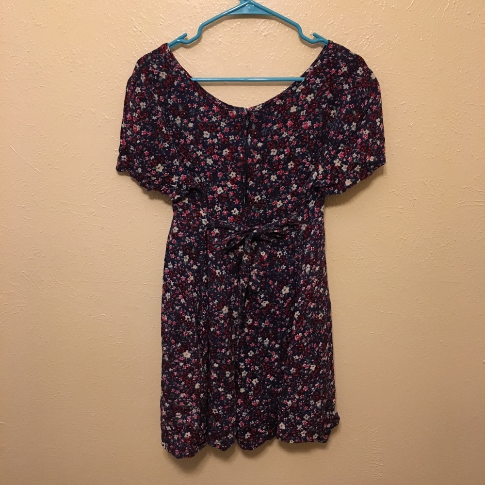 Floral tie-back romper